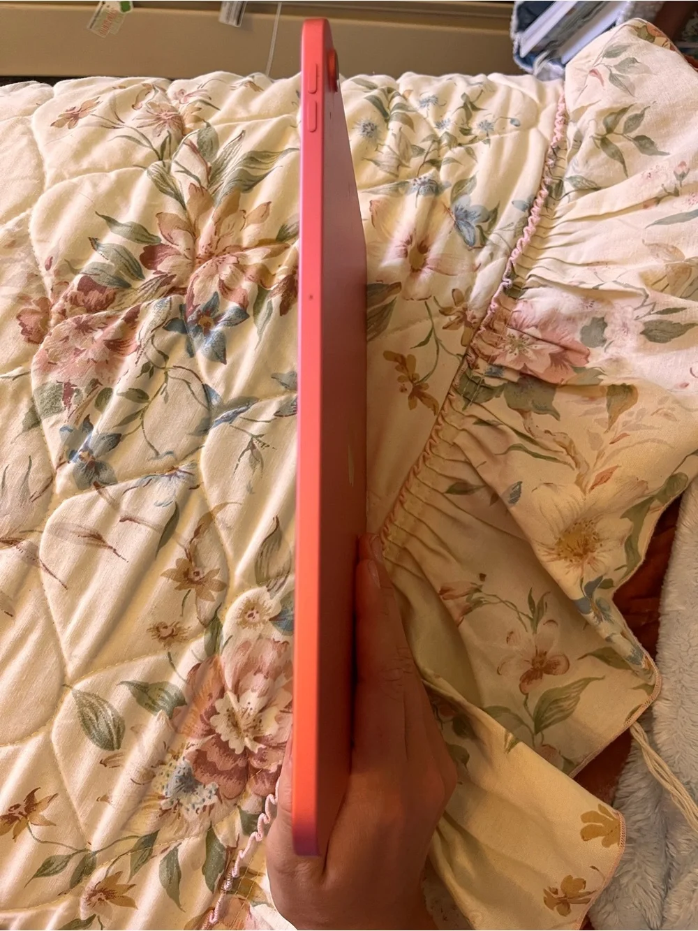 Apple iPad (pink) 10th generation WITH Apple Pencil